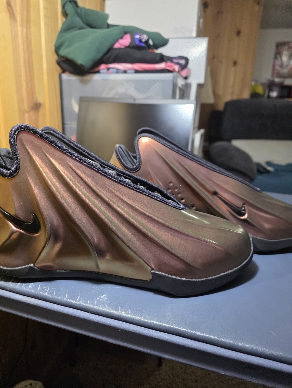 Nike GT Future Men’s Metallic Copper Foam Runner Slip-On Shoes Size 10.5m, New